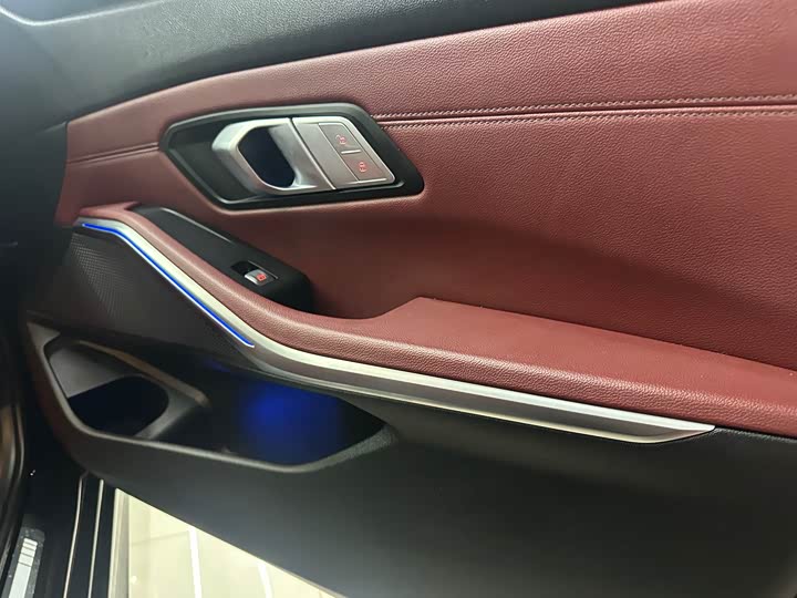 Фото 8 - BMW 3 Series