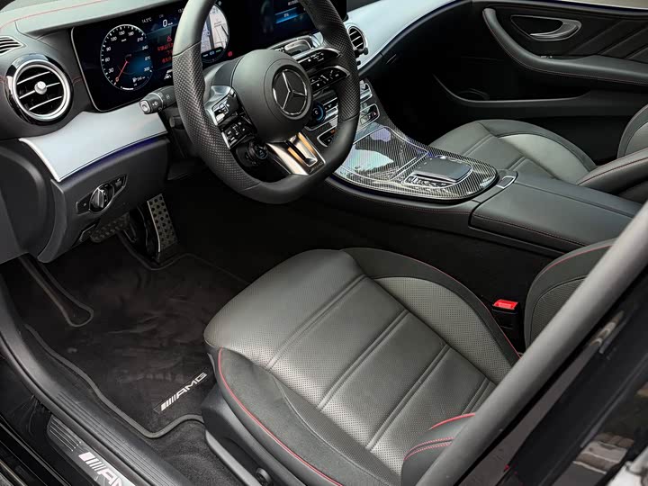 Фото 7 - Mercedes-Benz E-Class AMG