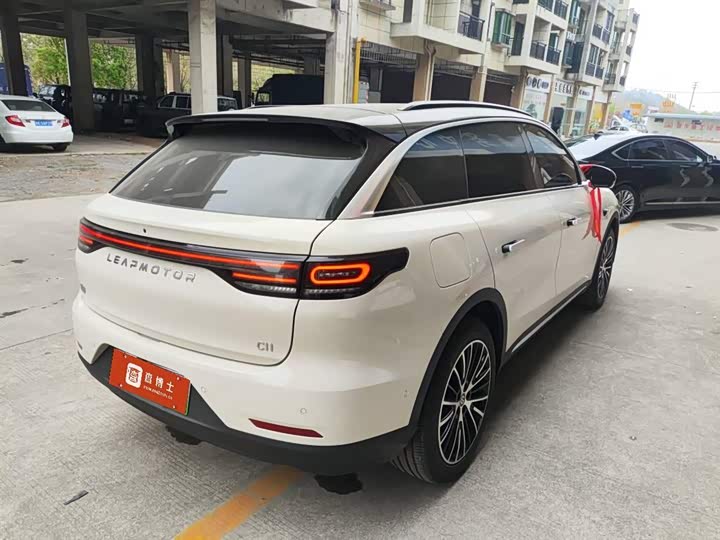 Фото 7 - Leapmotor C11