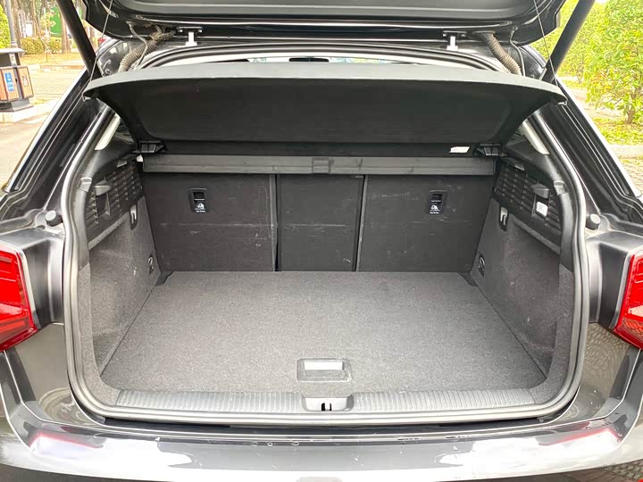 Фото 7 - Audi Q2L