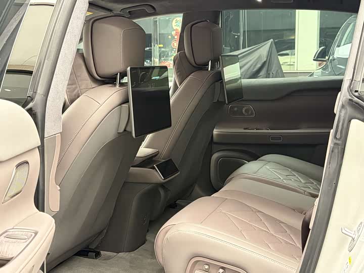 Фото 8 - Nio ET7