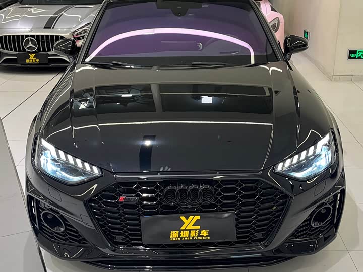 Фото 2 - Audi RS 4