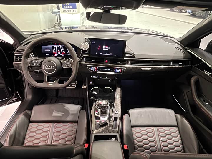 Фото 6 - Audi RS 4