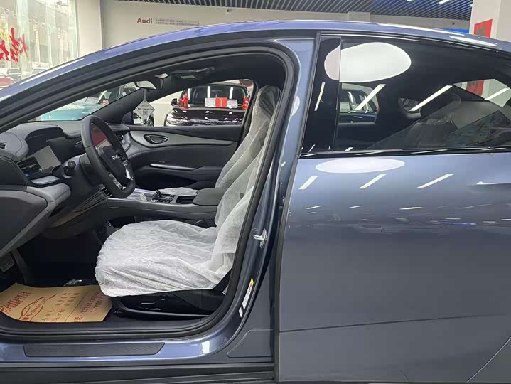 Фото 3 - BYD Seal 07 DM-i Hybrid