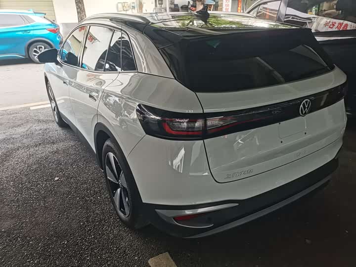 Photo 8 - Volkswagen ID.4 X