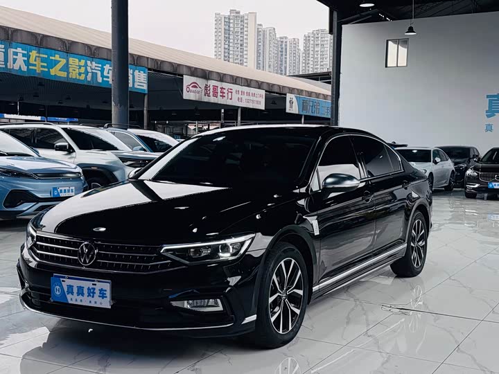 Фото 1 - Volkswagen Magotan