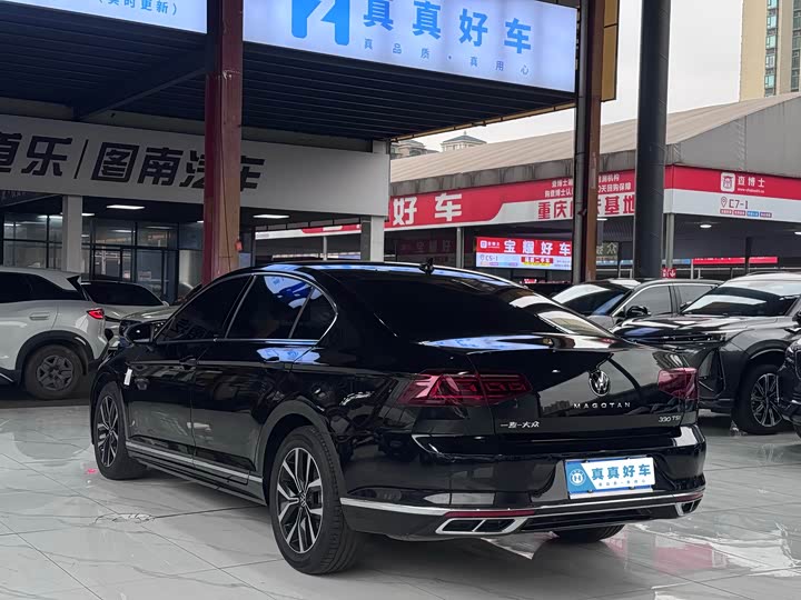 Фото 3 - Volkswagen Magotan