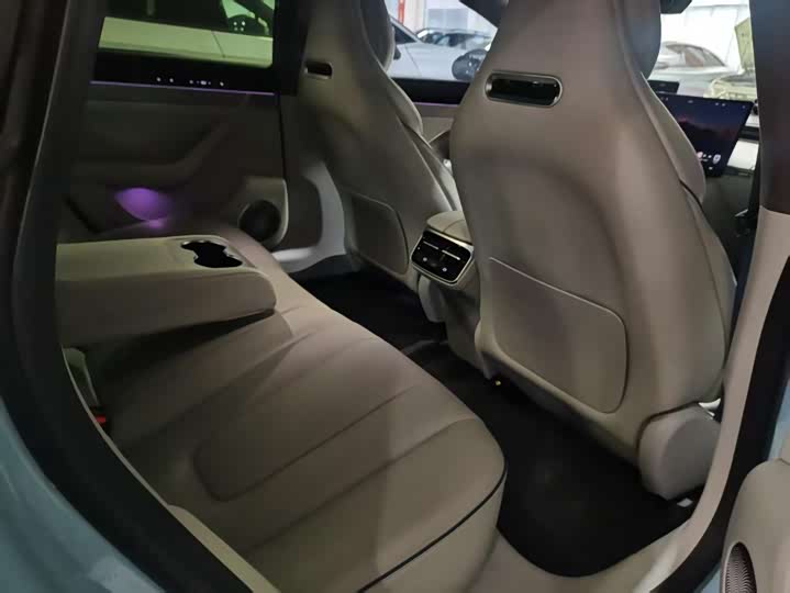 Фото 4 - Luxeed S7