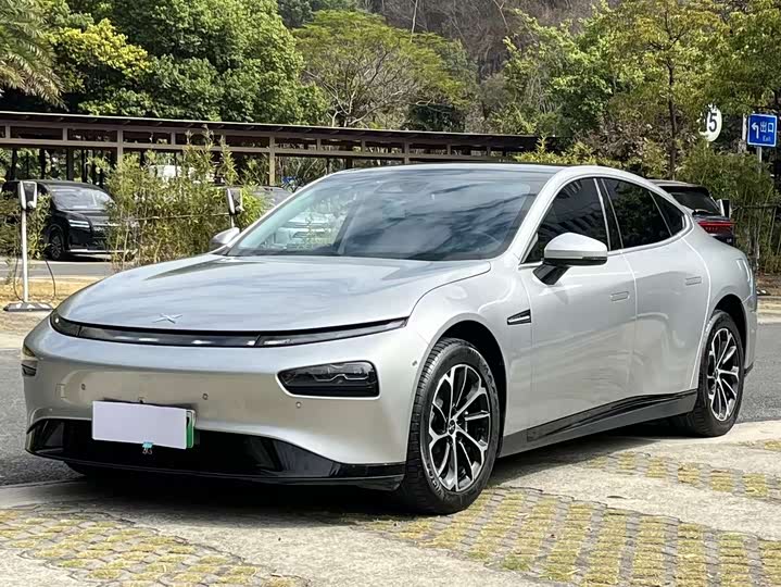 Фото 1 - XPeng P7