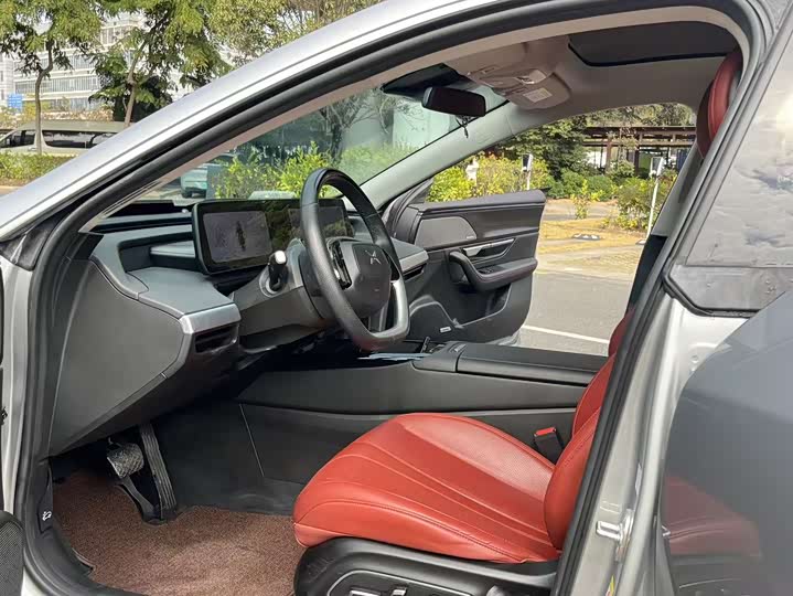 Фото 5 - XPeng P7