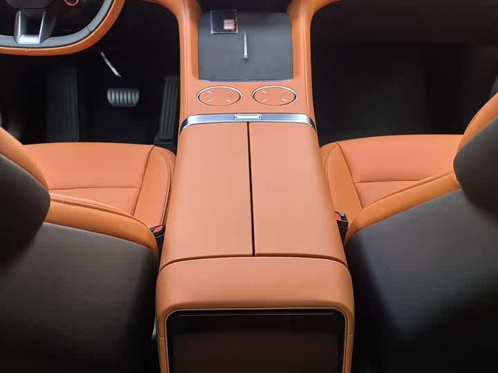 Photo 9 - Xiaomi YU7