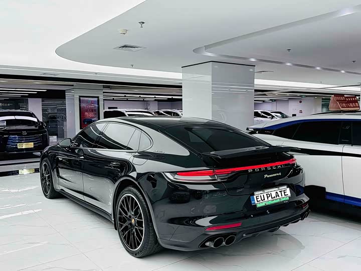 Фото 4 - Porsche Panamera Hybrid