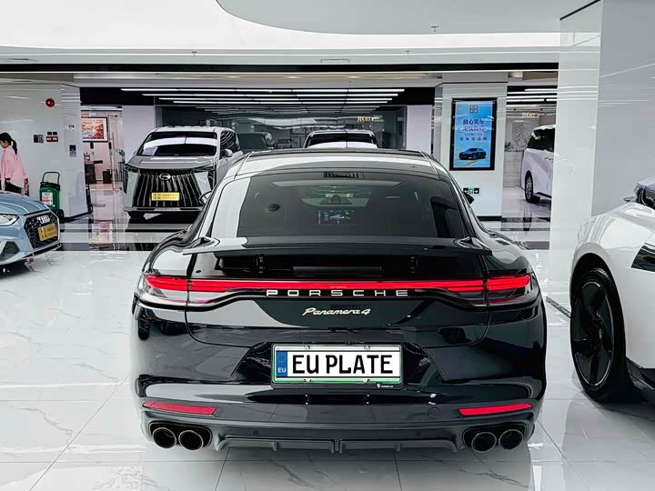 Фото 5 - Porsche Panamera Hybrid