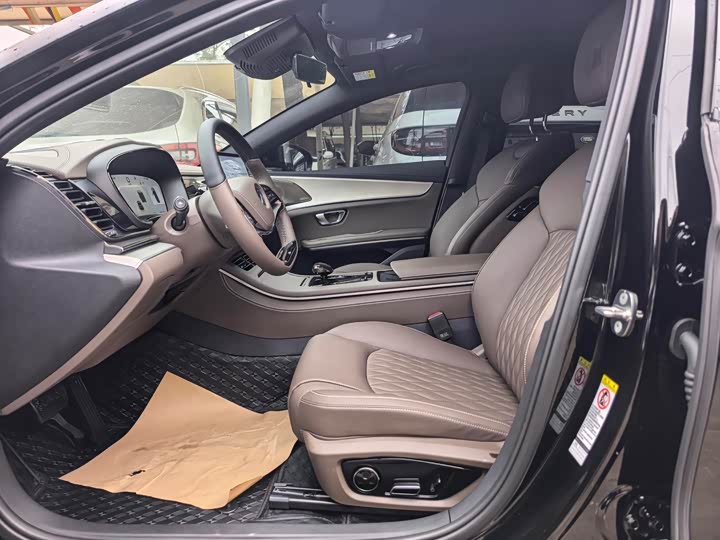 Фото 4 - BYD Han