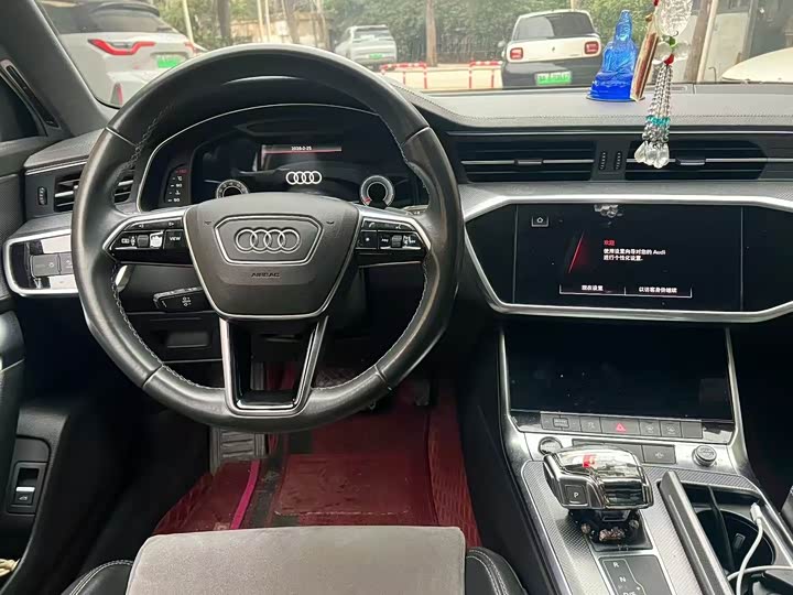 Фото 6 - Audi A6L