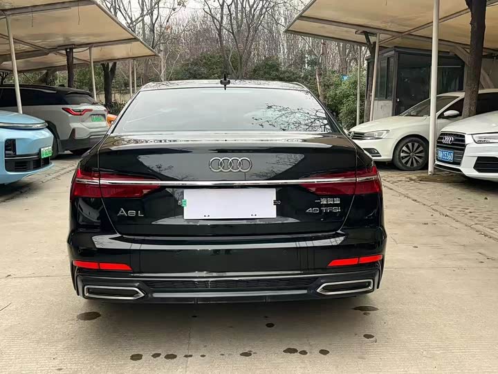 Фото 8 - Audi A6L