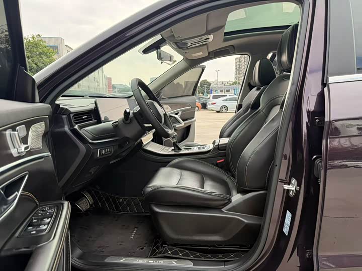 Photo 4 - Jetour X70 Plus