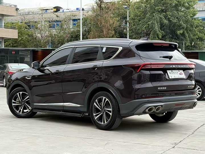 Photo 9 - Jetour X70 Plus