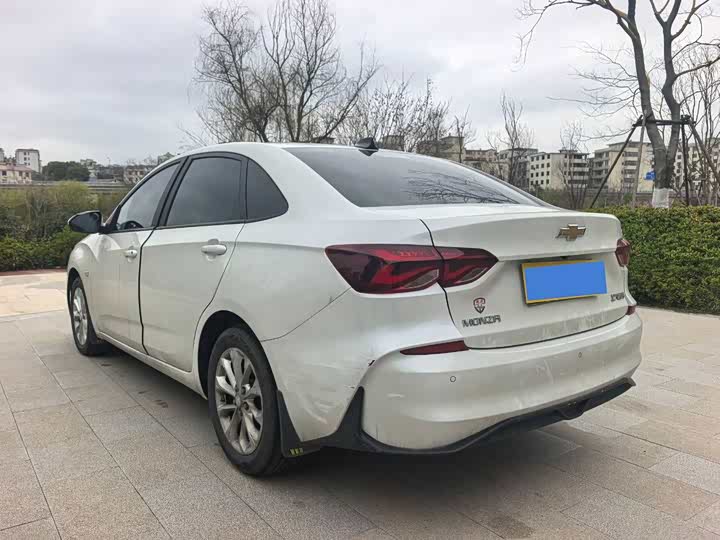 Фото 4 - Chevrolet Monza