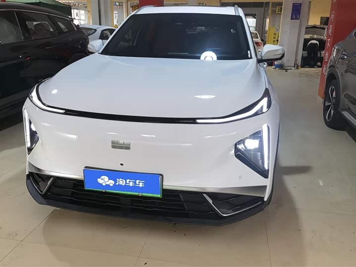 Фото 2 - Geely Galaxy L7