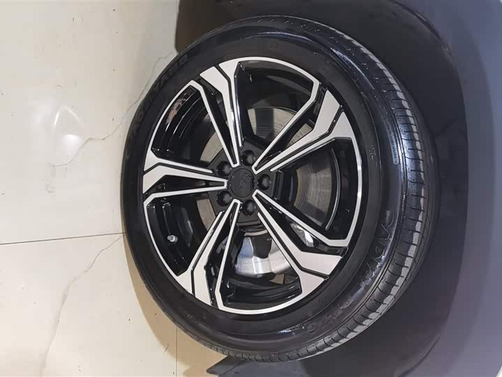 Фото 6 - Geely Galaxy L7