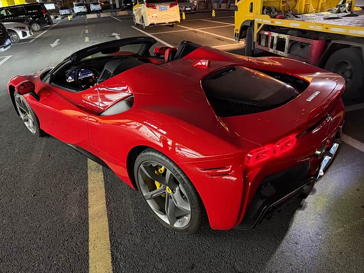 Photo 5 - Ferrari SF90