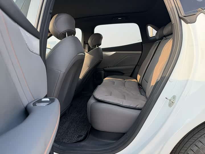 Фото 5 - Changan Deepal S05