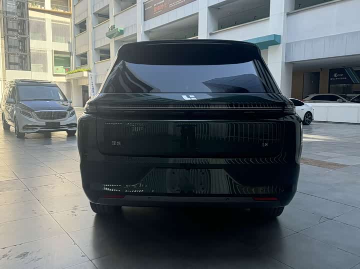 Фото 8 - LiXiang L8