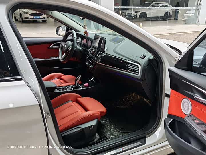 Фото 5 - BMW 1 Series