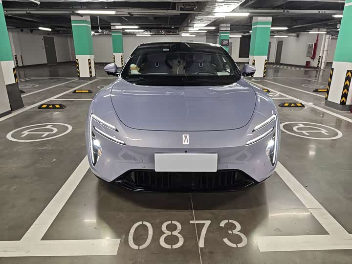 Фото 2 - Avatr 06