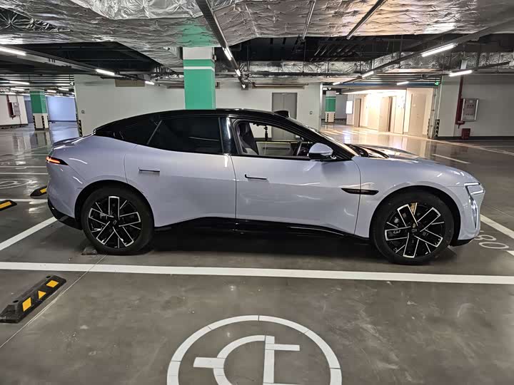 Фото 5 - Avatr 06