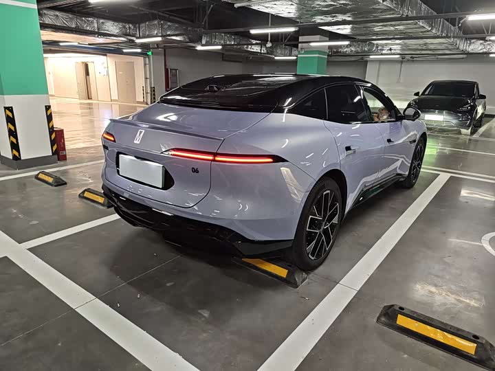 Фото 6 - Avatr 06