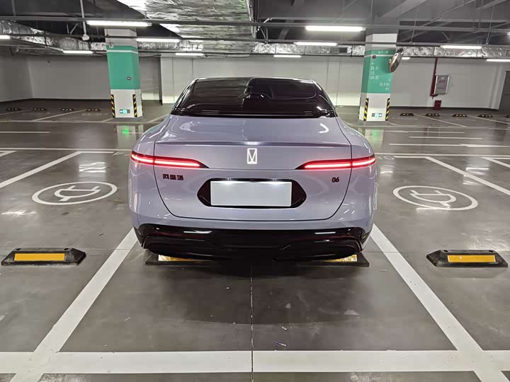 Фото 7 - Avatr 06