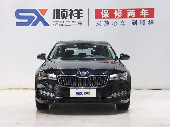 Фото 2 - Skoda Superb