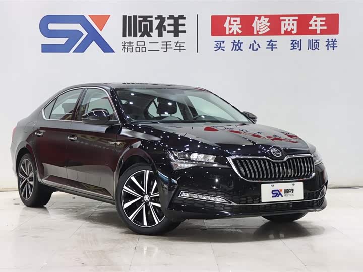 Фото 3 - Skoda Superb