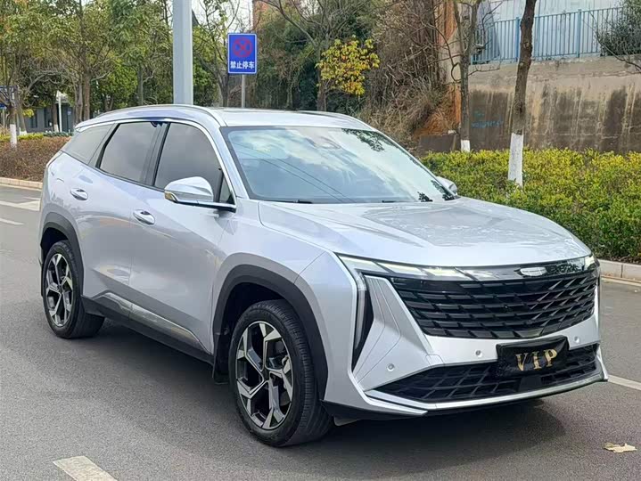 Фото 3 - Geely Atlas L