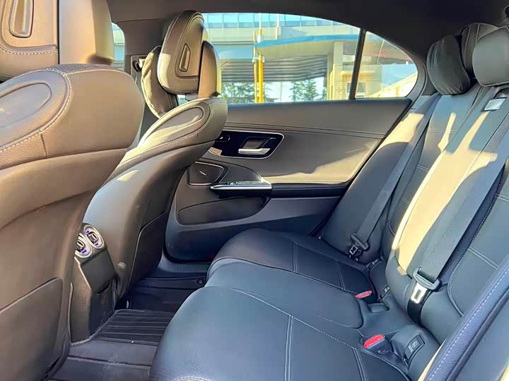 Фото 6 - Mercedes-Benz C-Class