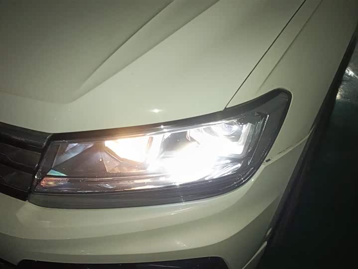 Фото 5 - Volkswagen Tiguan L Hybrid