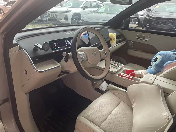 Photo 4 - Toyota bZ3X