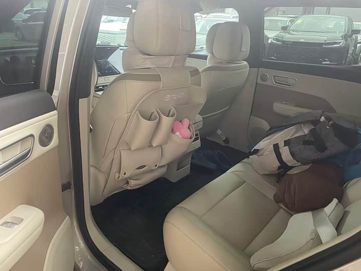 Photo 5 - Toyota bZ3X