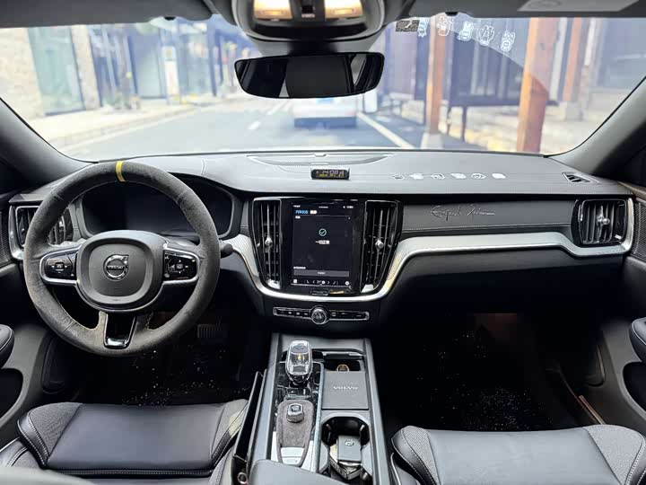 Фото 5 - Volvo S60