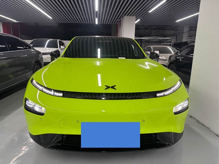 Фото 2 - XPeng P7