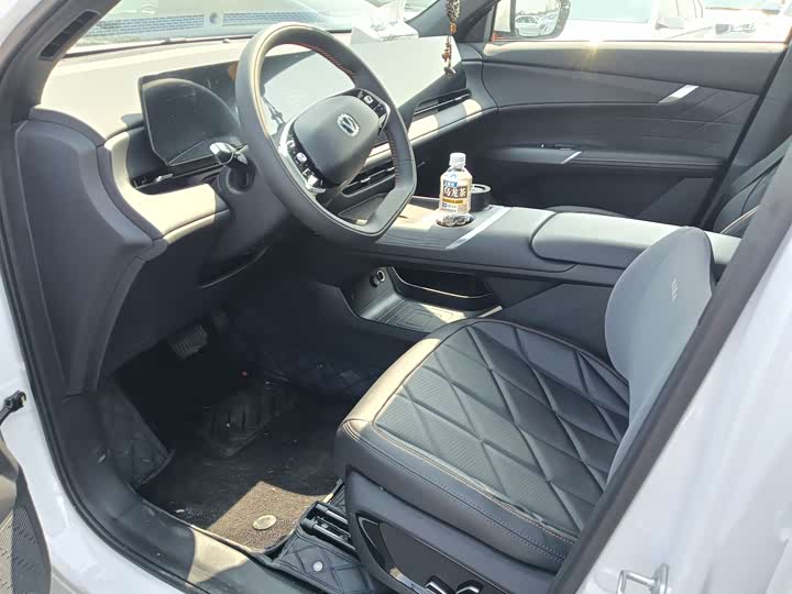 Фото 3 - Changan CS75 Plus