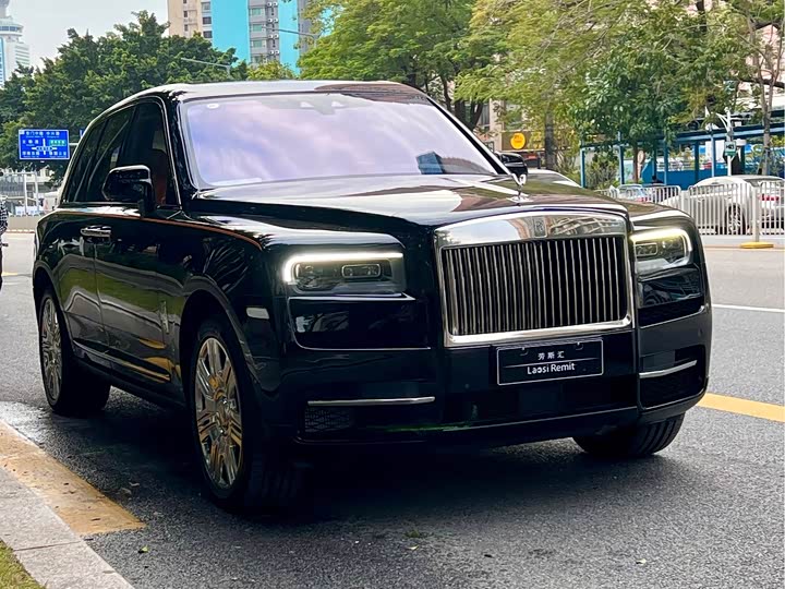 Фото 5 - Rolls-Royce Cullinan