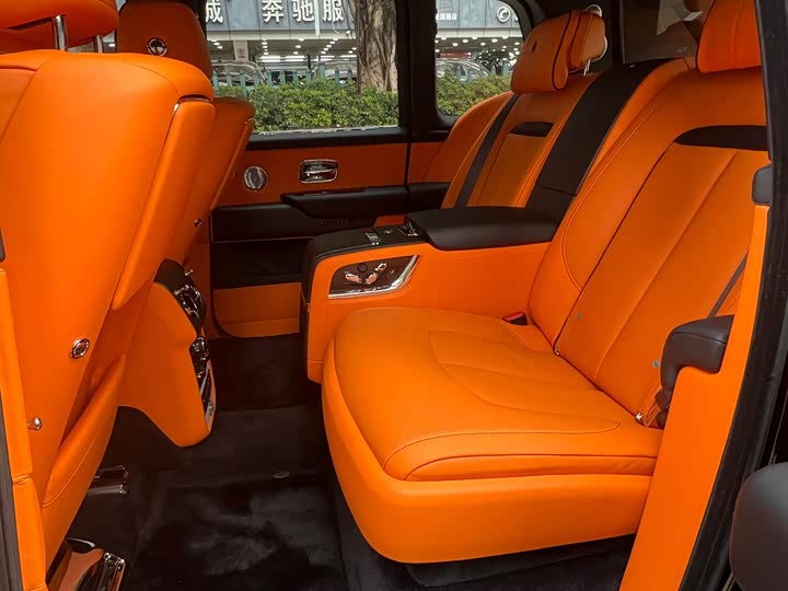 Фото 7 - Rolls-Royce Cullinan