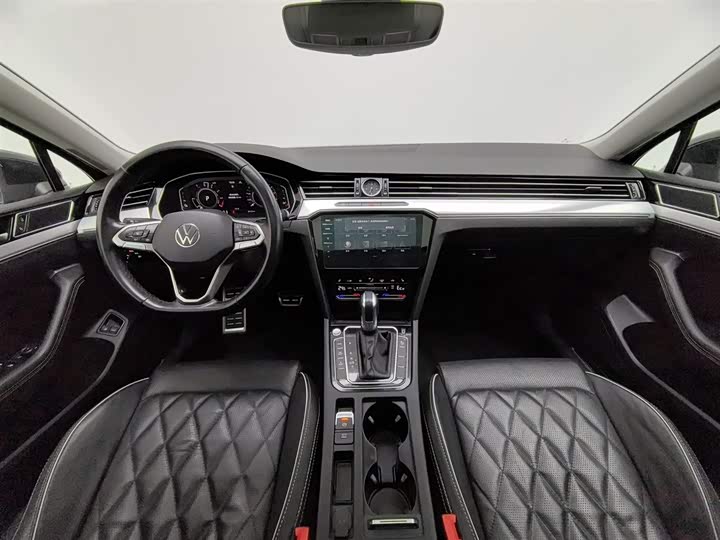 Фото 5 - Volkswagen Magotan GTE Hybrid