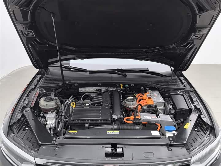 Фото 6 - Volkswagen Magotan GTE Hybrid