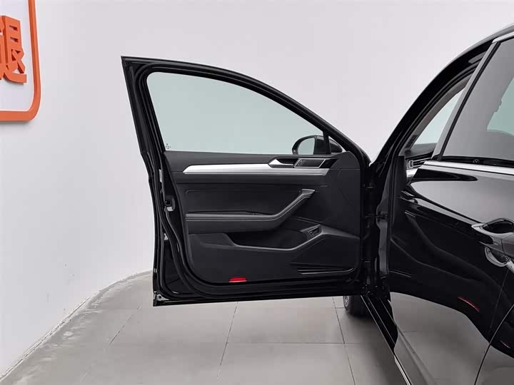 Фото 8 - Volkswagen Magotan GTE Hybrid