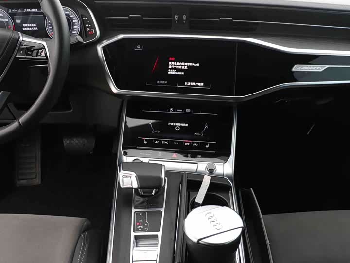 Фото 6 - Audi A6L