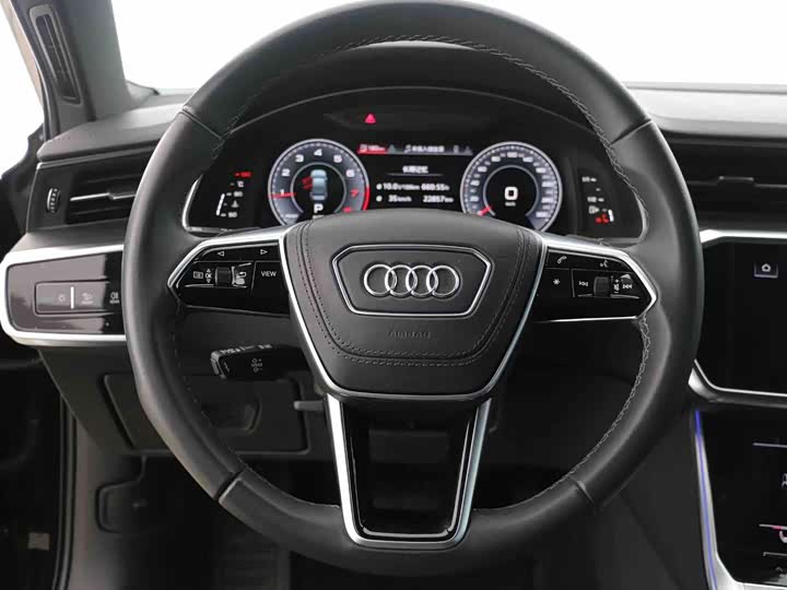 Фото 9 - Audi A6L